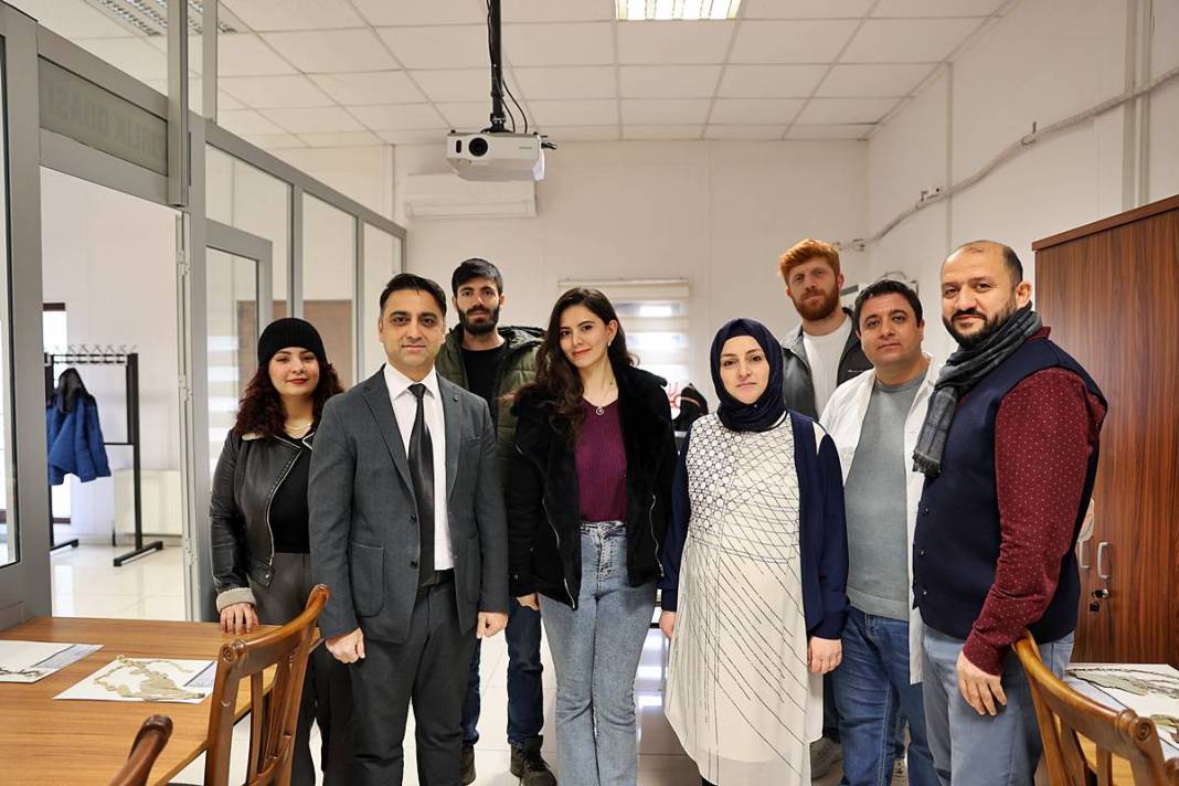 Dünyada sadece o kentimizde yetişiyor! Herbaryumda 400 bitki koruma altına alındı 13